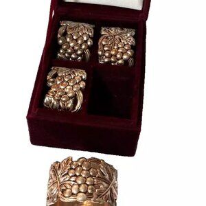Godinger silver grape vine napkin rings Lot 4 Baroque Godinger Silver co USA